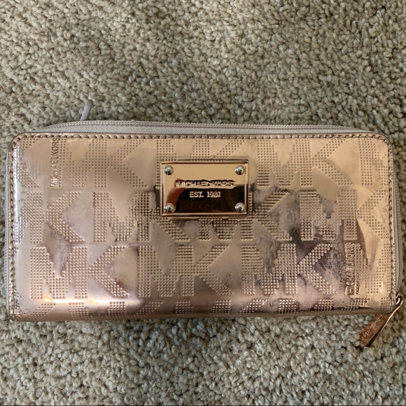 Michael Kors Handbags - Michael Kors Mirrored Wallet